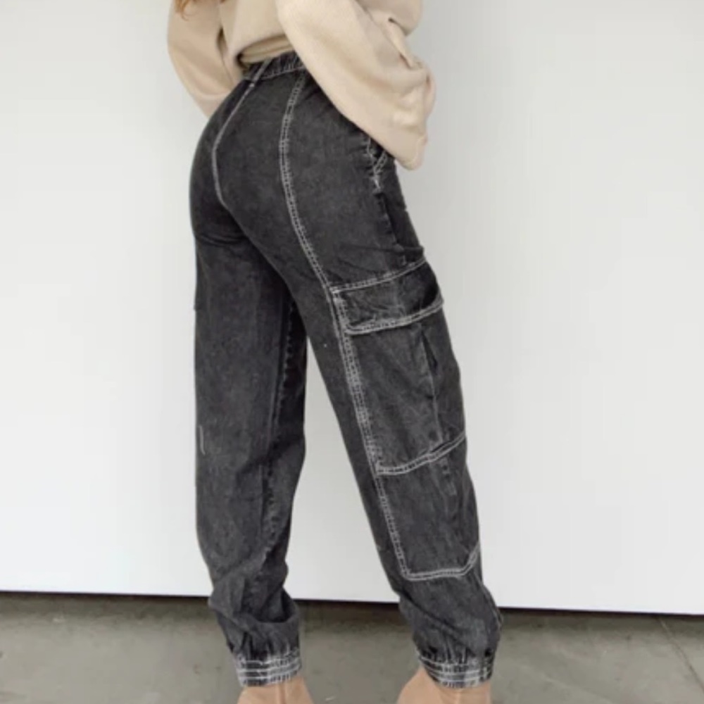 Black Cargo Pants - Picture 6 of 7